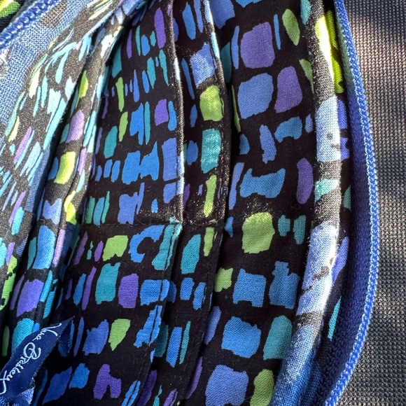 Vera Bradley “Indigo Pop” Wristlet - Picture 5 of 7